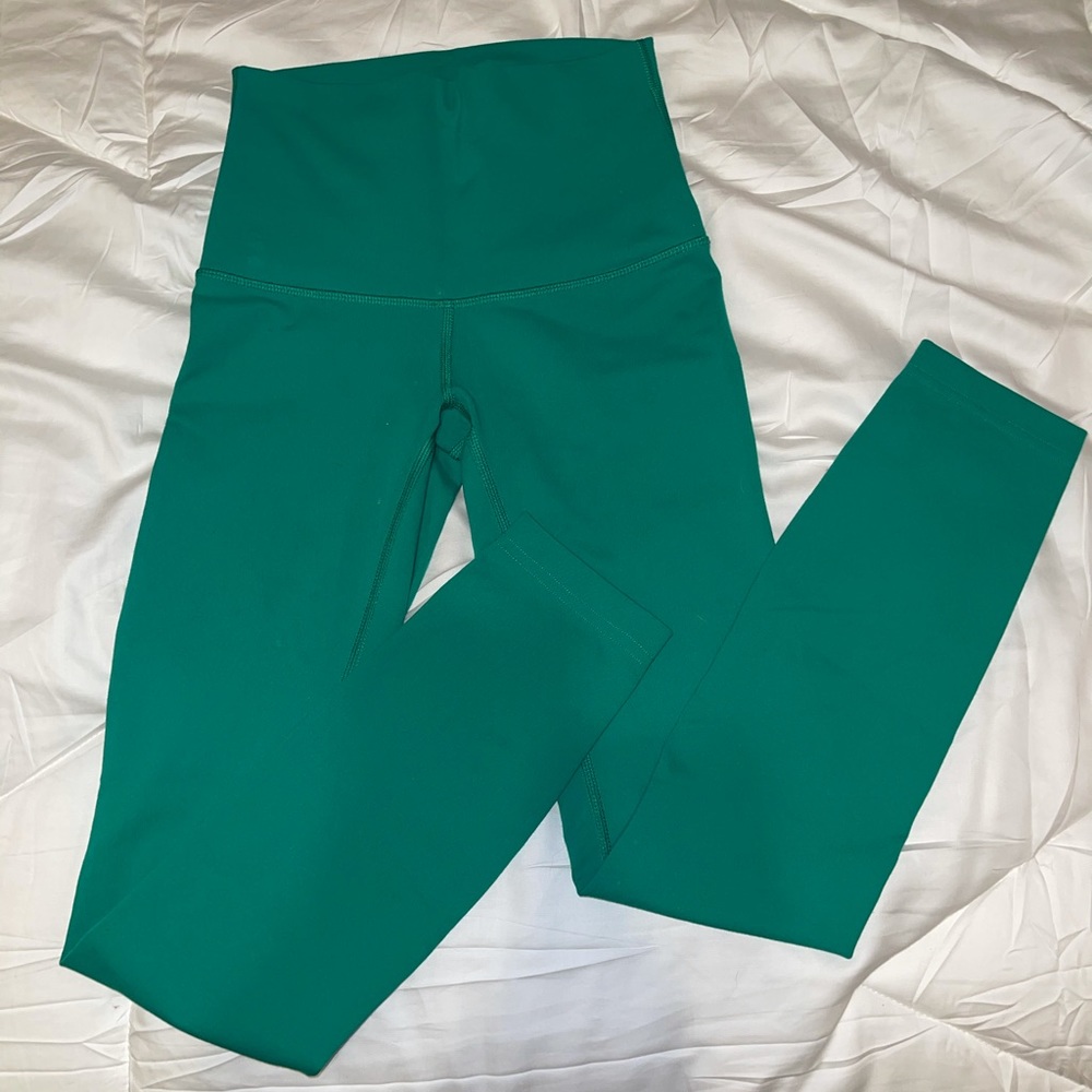 Green Lululemon leggings
